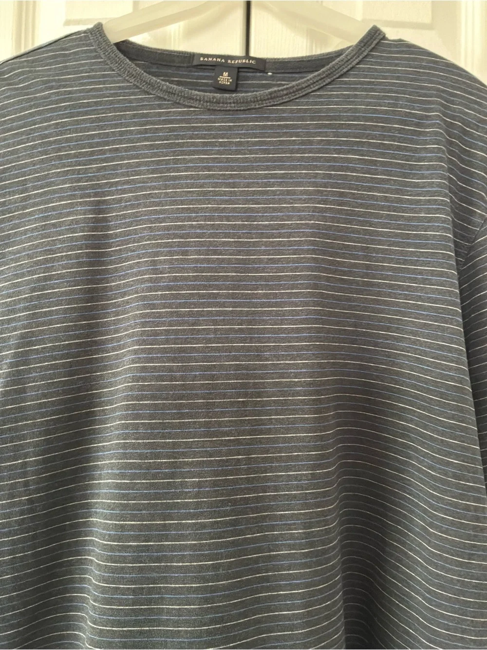 Banana Republic Men’s Crewneck Drk Blue/Grey Striped Long Sleeve T-shirt Medium